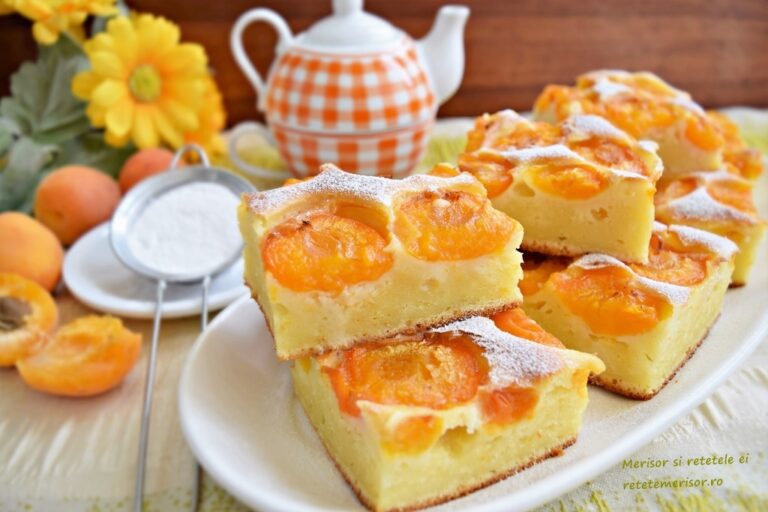 Prăjitura cu iaurt și caise aromată cu vanilie